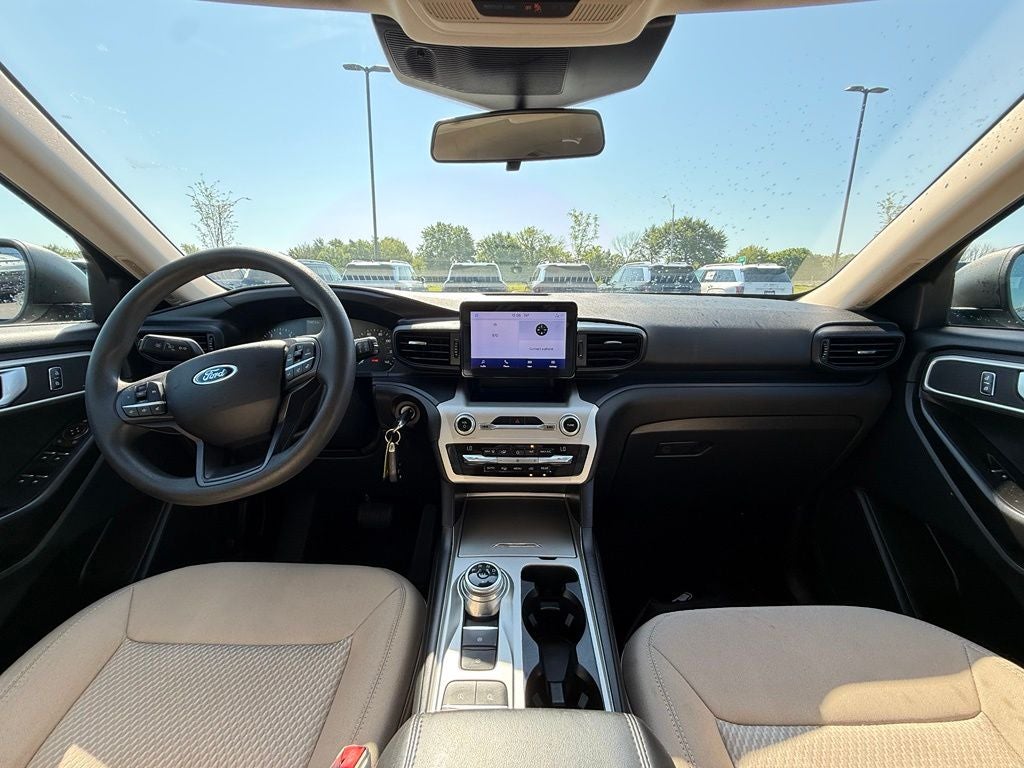 2020 Ford Explorer Base