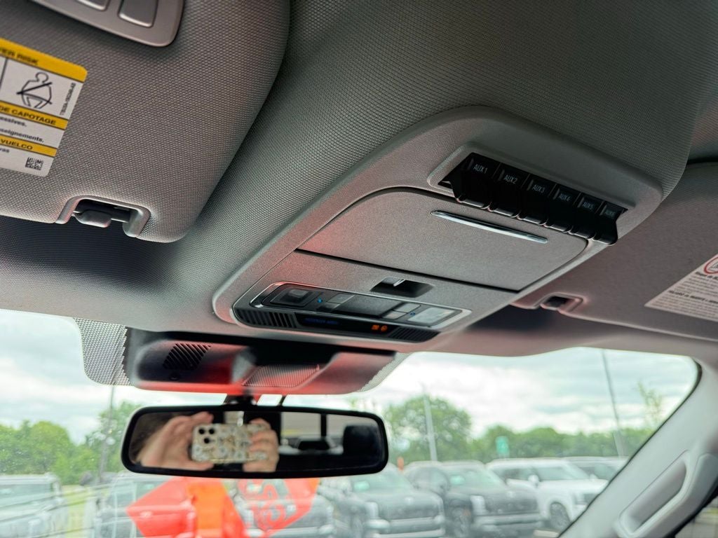 2023 Ford F-350SD Lariat