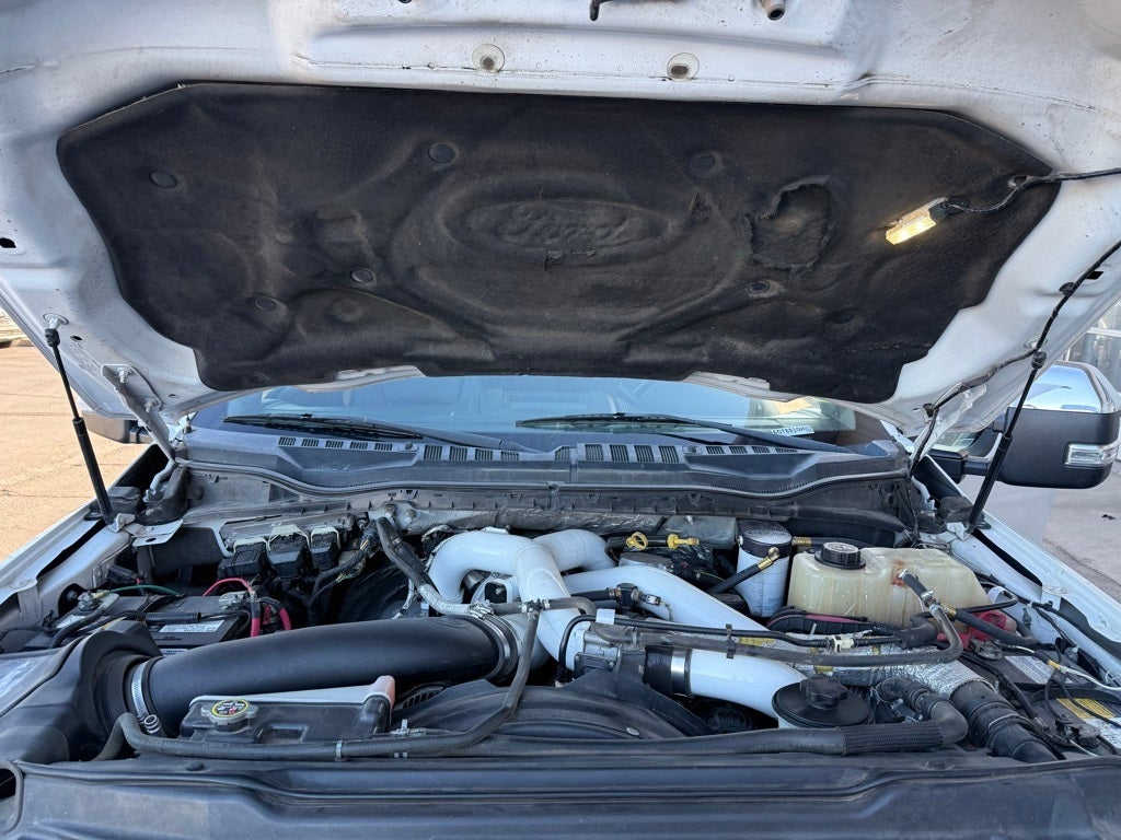 2018 Ford F-350SD Lariat Hard loaded!!