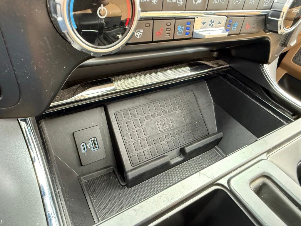 2022 Ford F-150 Lariat EQUIPMENT GROUP 502A