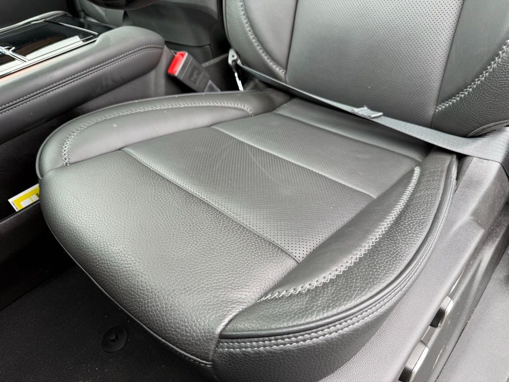 2026 GMC Yukon Denali SUNROOF,STEP PACKAGE