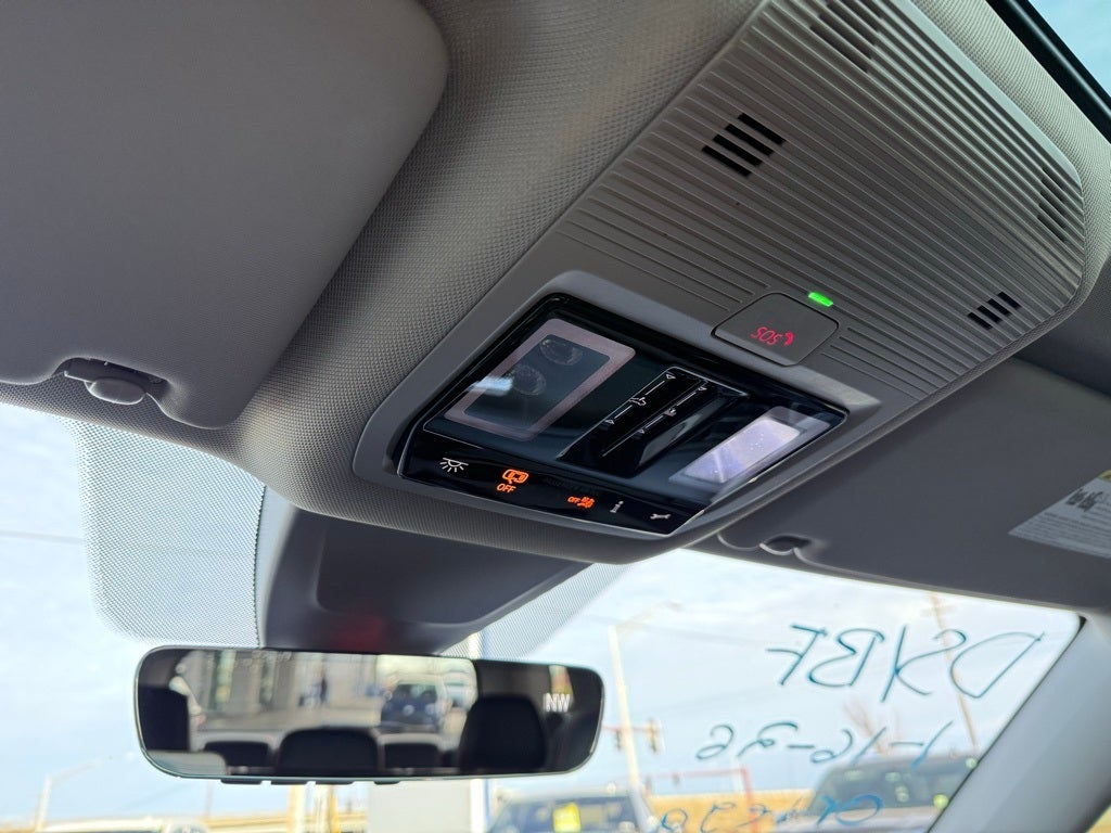 2024 Volkswagen Atlas 2.0T Peak Edition SE w/Technology lifted, wheels, tires