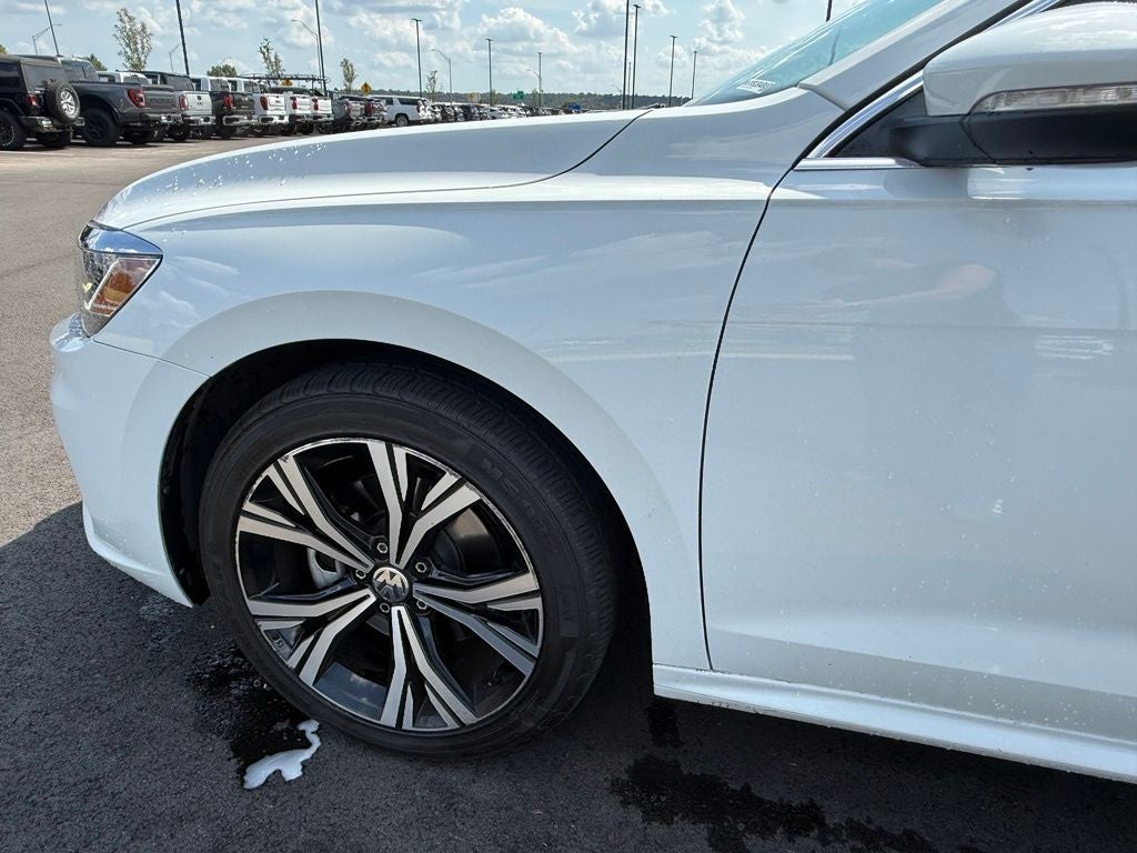 2022 Volkswagen Passat 2.0T SE