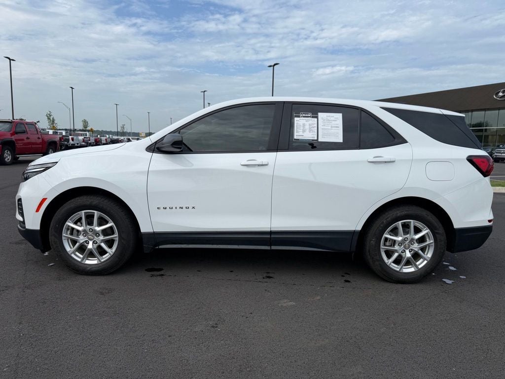 2022 Chevrolet Equinox LS