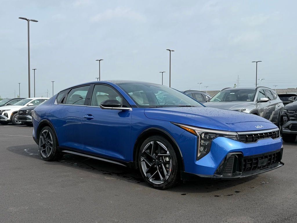 2025 Kia K4 GT-Line