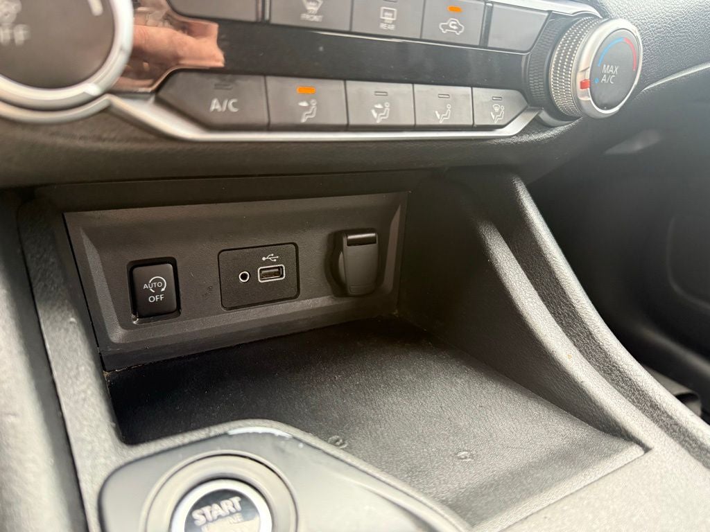 2025 Nissan Sentra S 1 OWNER CLEAN CARFAX