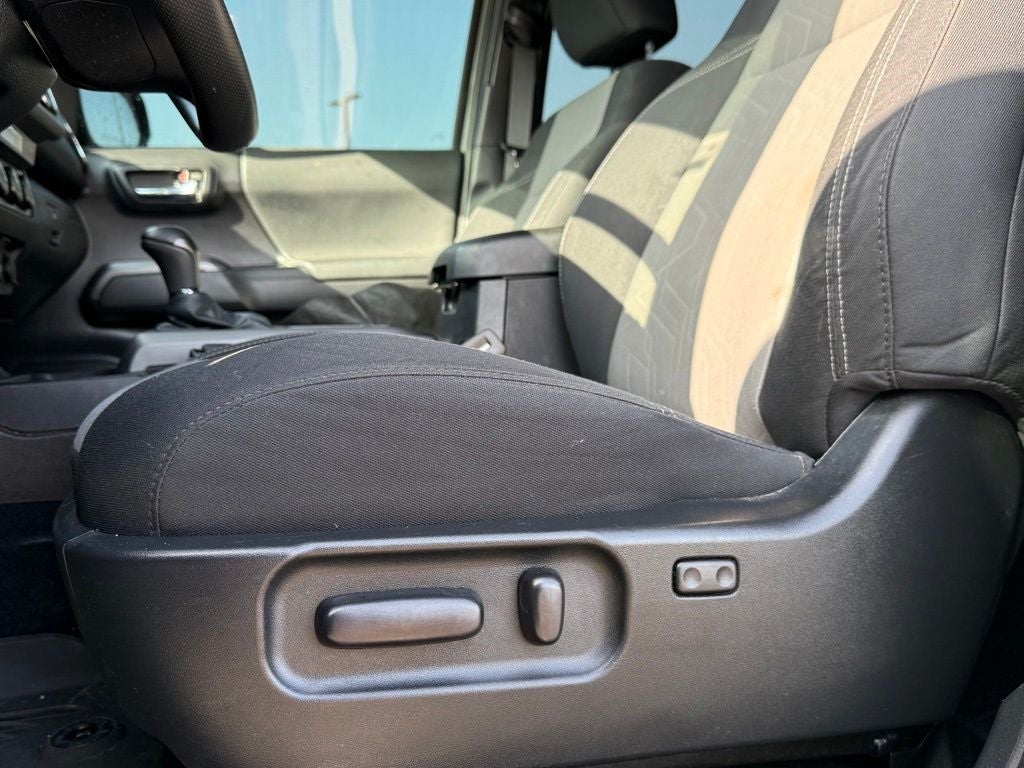 2022 Toyota Tacoma TRD Off-Road V6