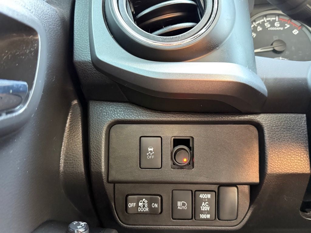 2022 Toyota Tacoma TRD Off-Road V6
