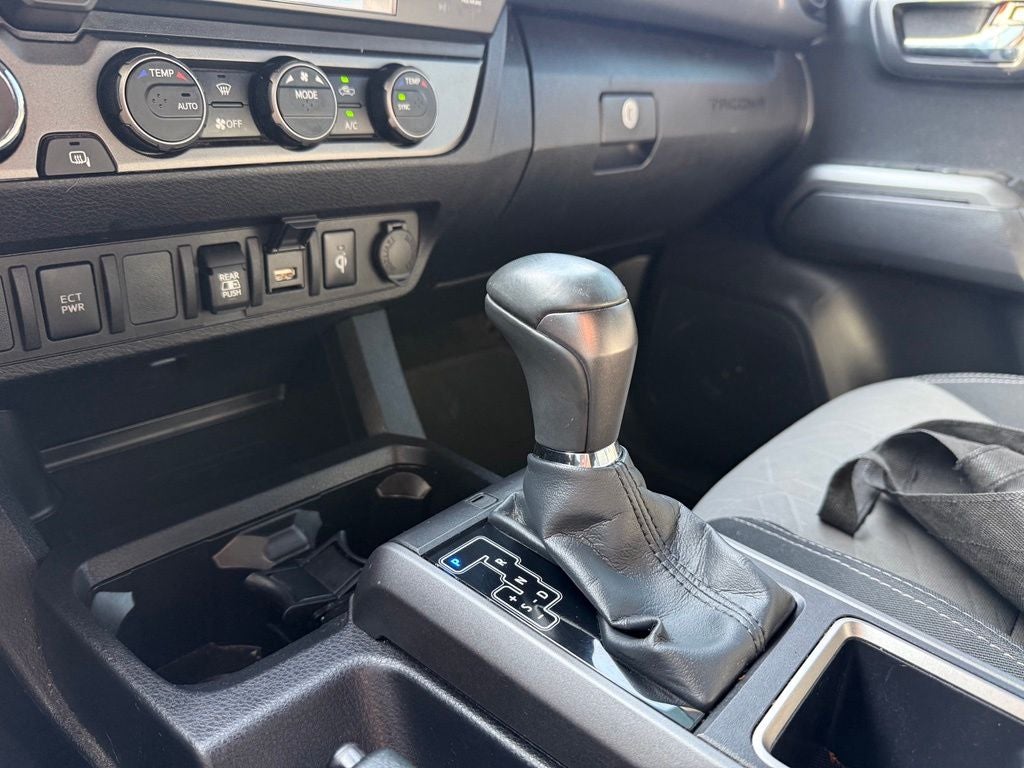 2022 Toyota Tacoma TRD Off-Road V6
