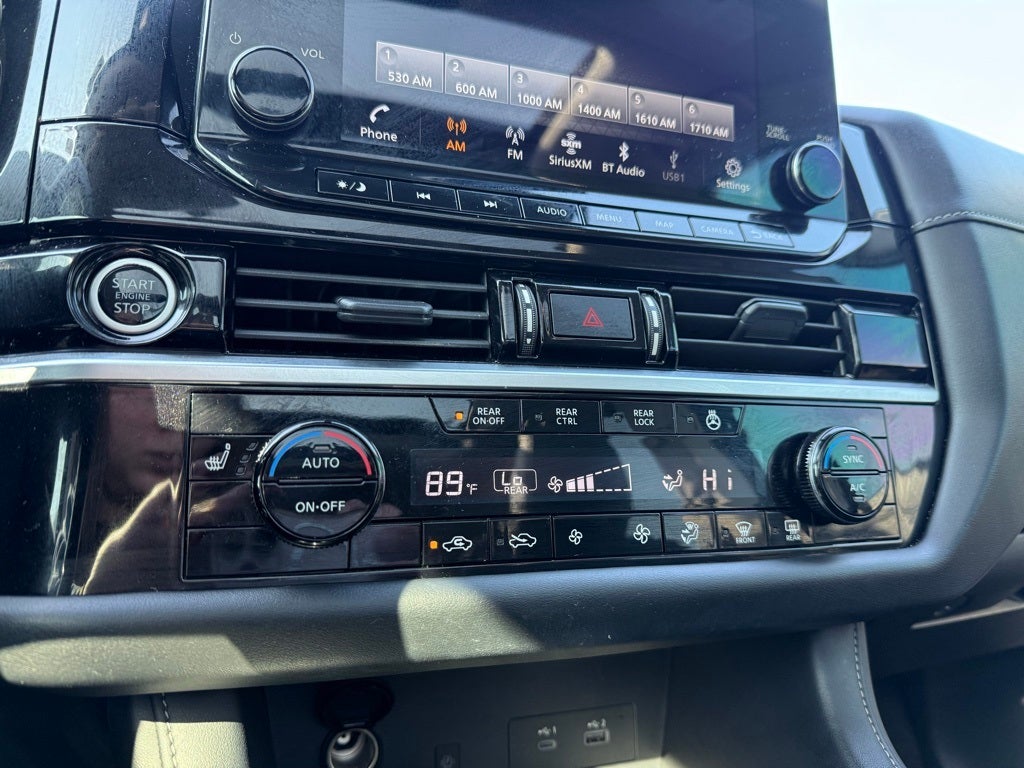 2023 Nissan Pathfinder SL PREMIUM PACKAGE