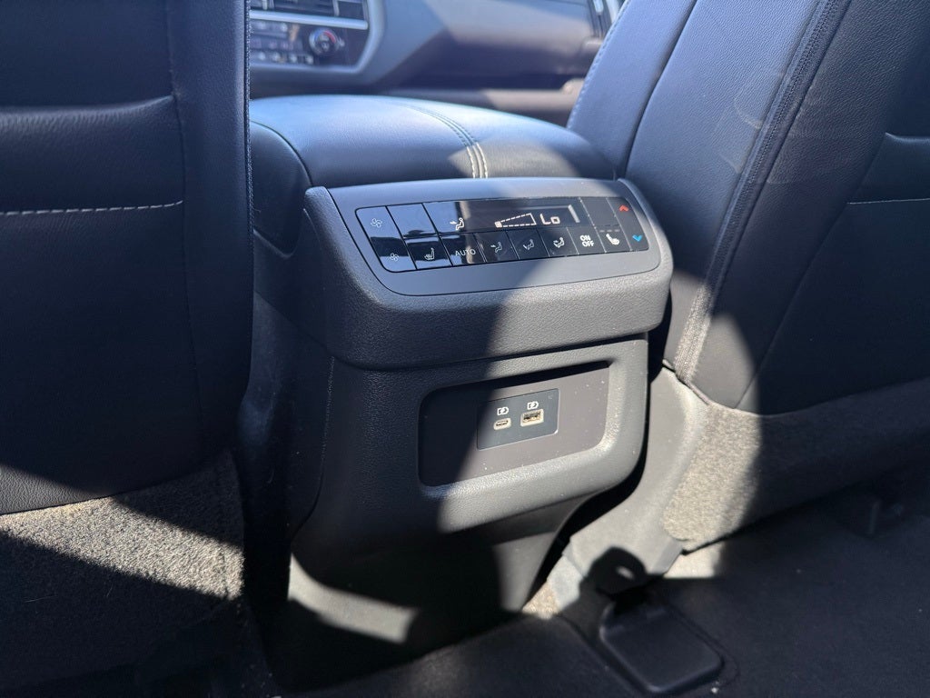 2023 Nissan Pathfinder SL PREMIUM PACKAGE