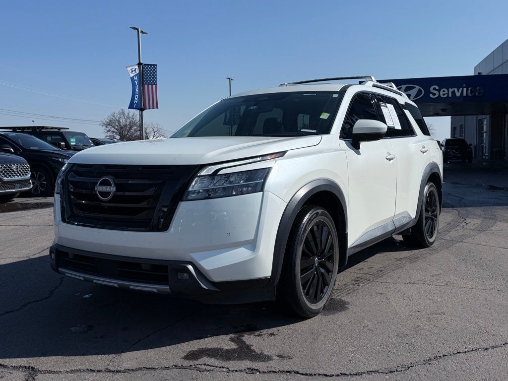 2023 Nissan Pathfinder SL PREMIUM PACKAGE