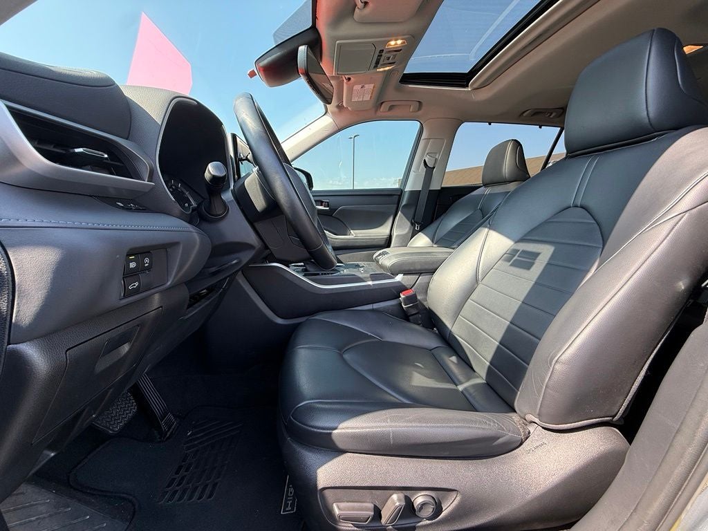 2023 Toyota Highlander XLE