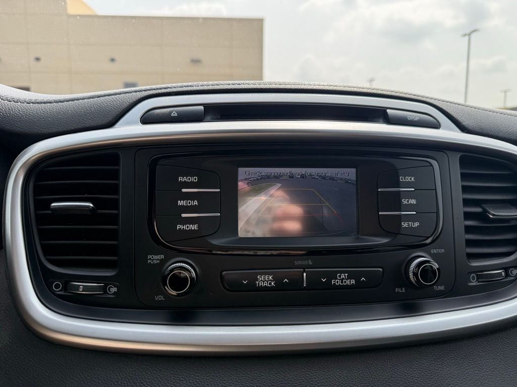2016 Kia Sorento L