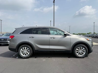 2016 Kia Sorento L