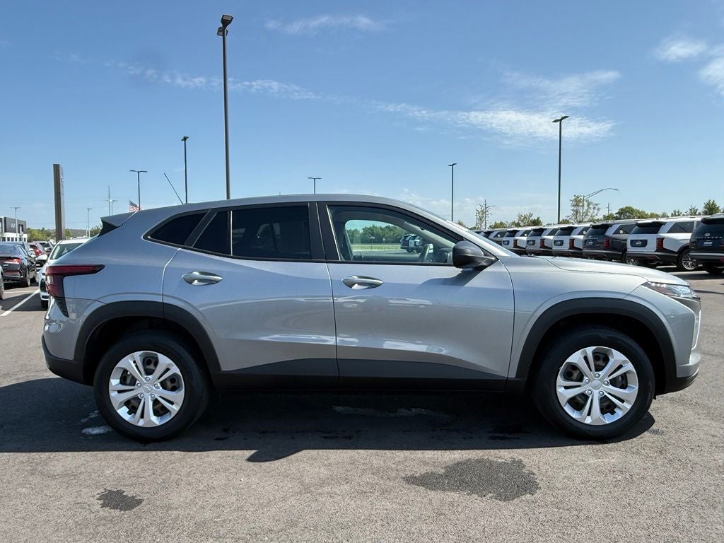 2025 Chevrolet Trax LS