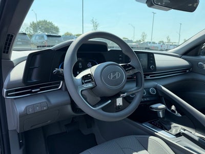 2024 Hyundai Elantra SE