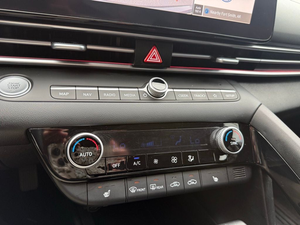 2024 Hyundai Elantra SEL convenience pack