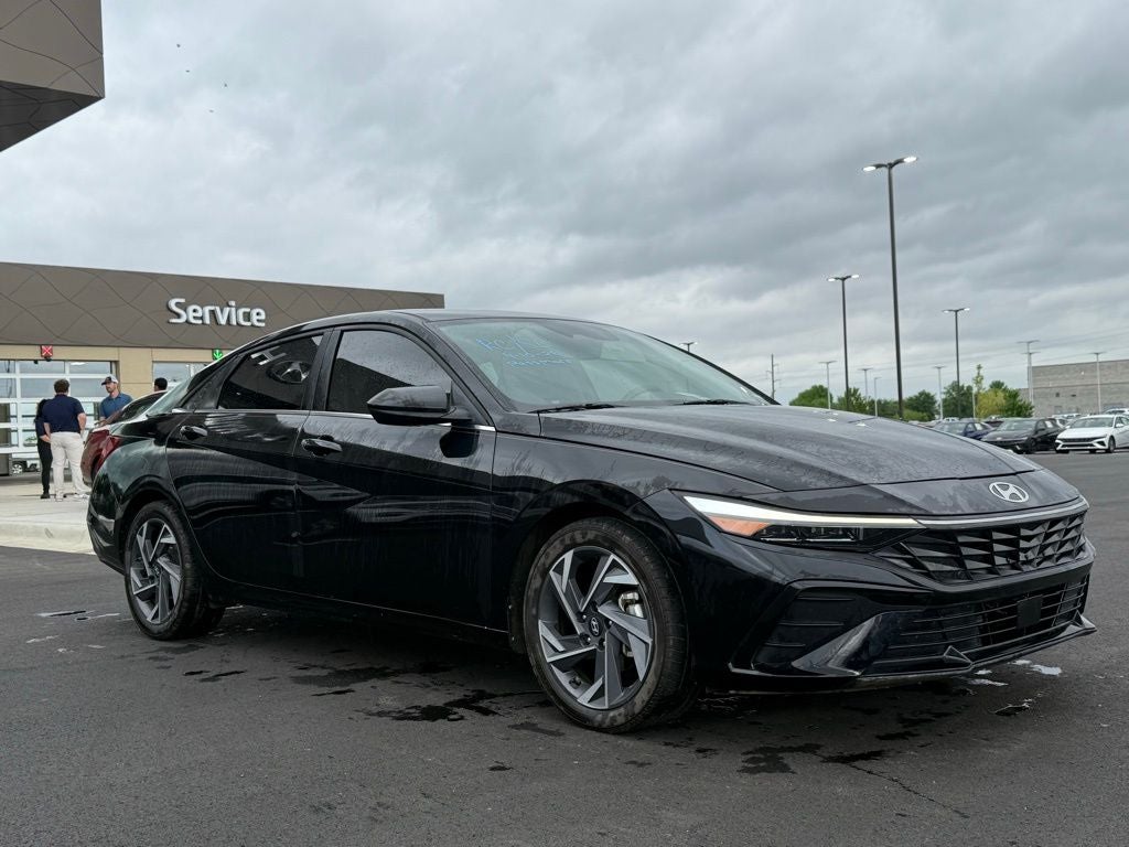 2024 Hyundai Elantra SEL convenience pack