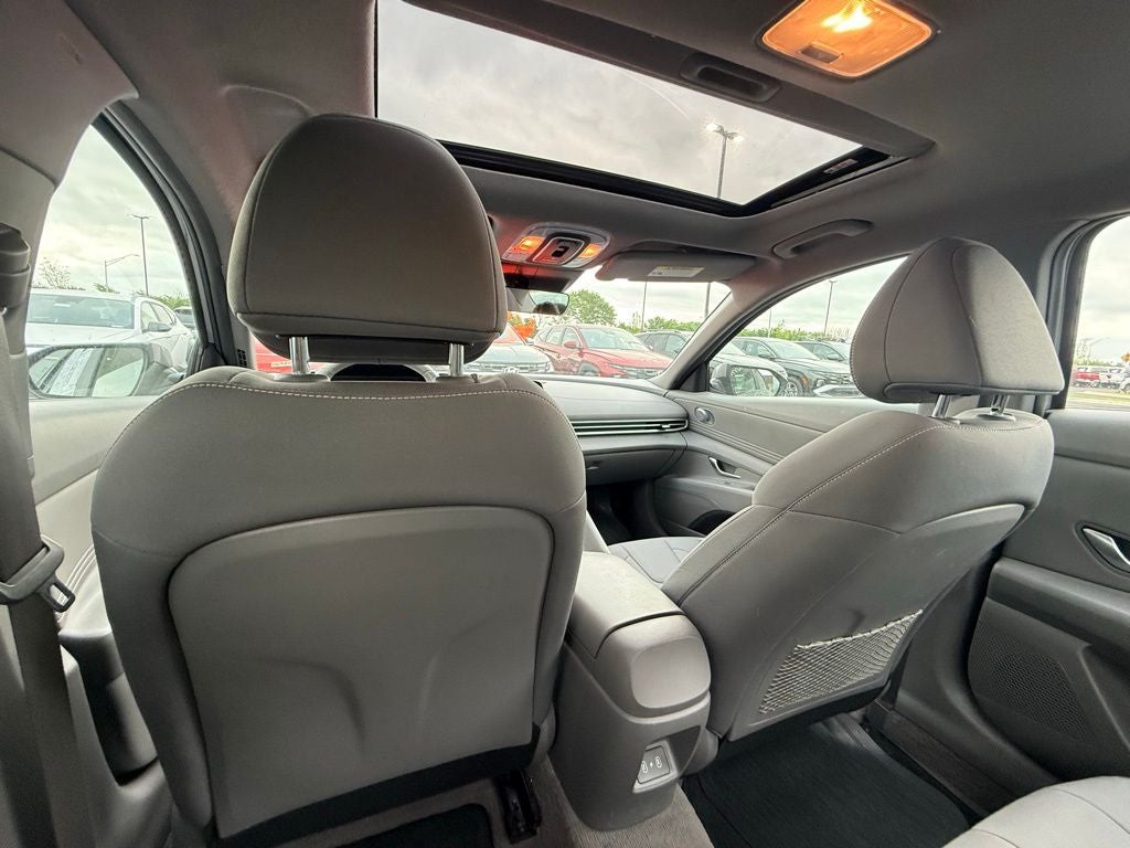 2024 Hyundai Elantra SEL convenience pack