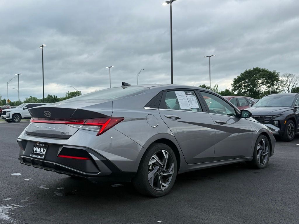 2024 Hyundai Elantra SEL convenience pack