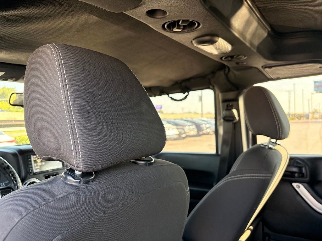 2016 Jeep Wrangler Unlimited Sahara