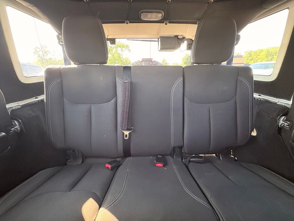 2016 Jeep Wrangler Unlimited Sahara