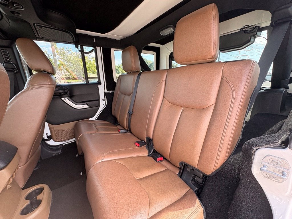 2016 Jeep Wrangler Unlimited Sahara