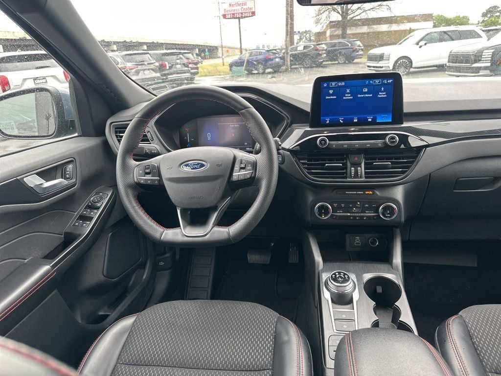 2025 Ford Escape ST-Line Select