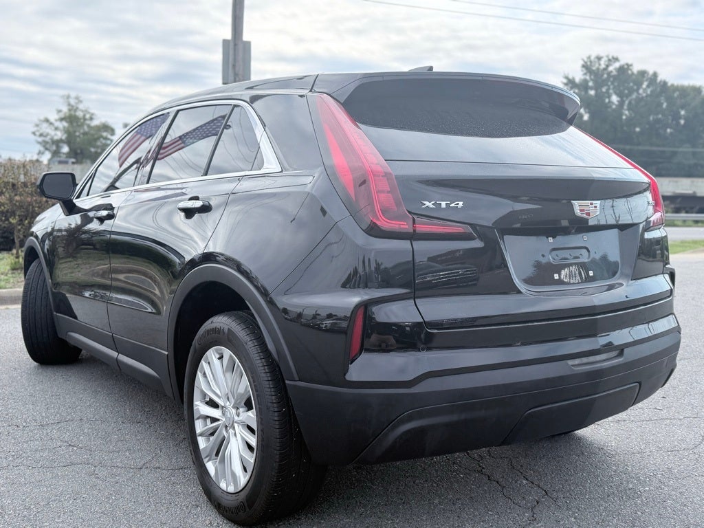 2024 Cadillac XT4 Luxury