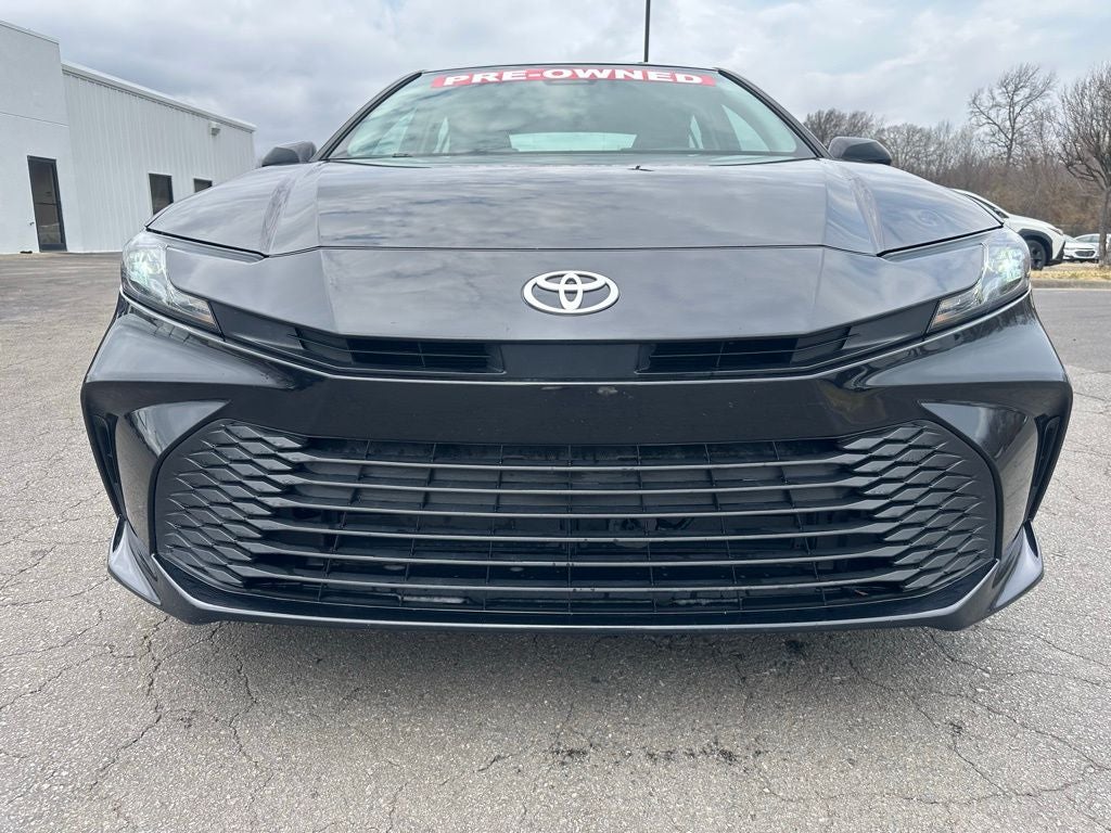 2025 Toyota Camry LE 1- Owner / Apple CarPlay/Android Auto