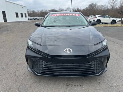 2025 Toyota Camry LE 1- Owner / Apple CarPlay/Android Auto