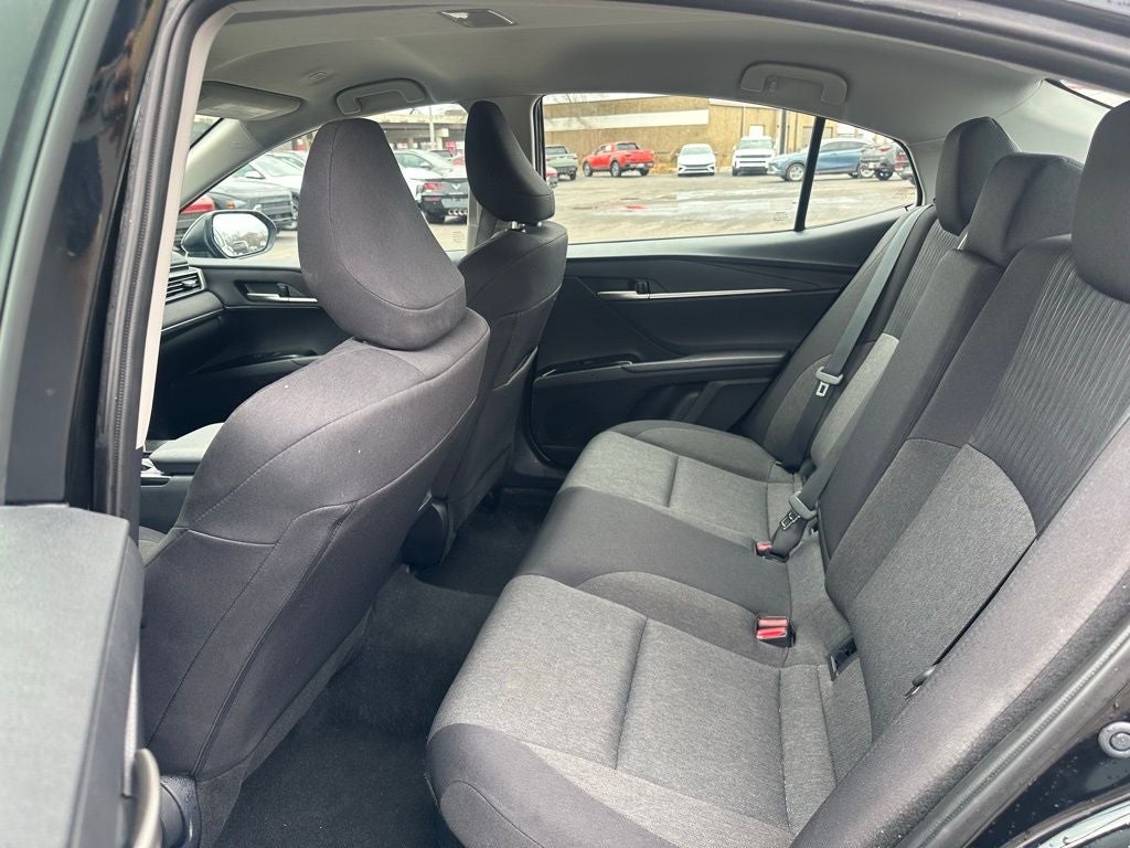 2025 Toyota Camry LE 1- Owner / Apple CarPlay/Android Auto