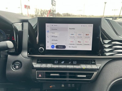 2025 Toyota Camry LE 1- Owner / Apple CarPlay/Android Auto