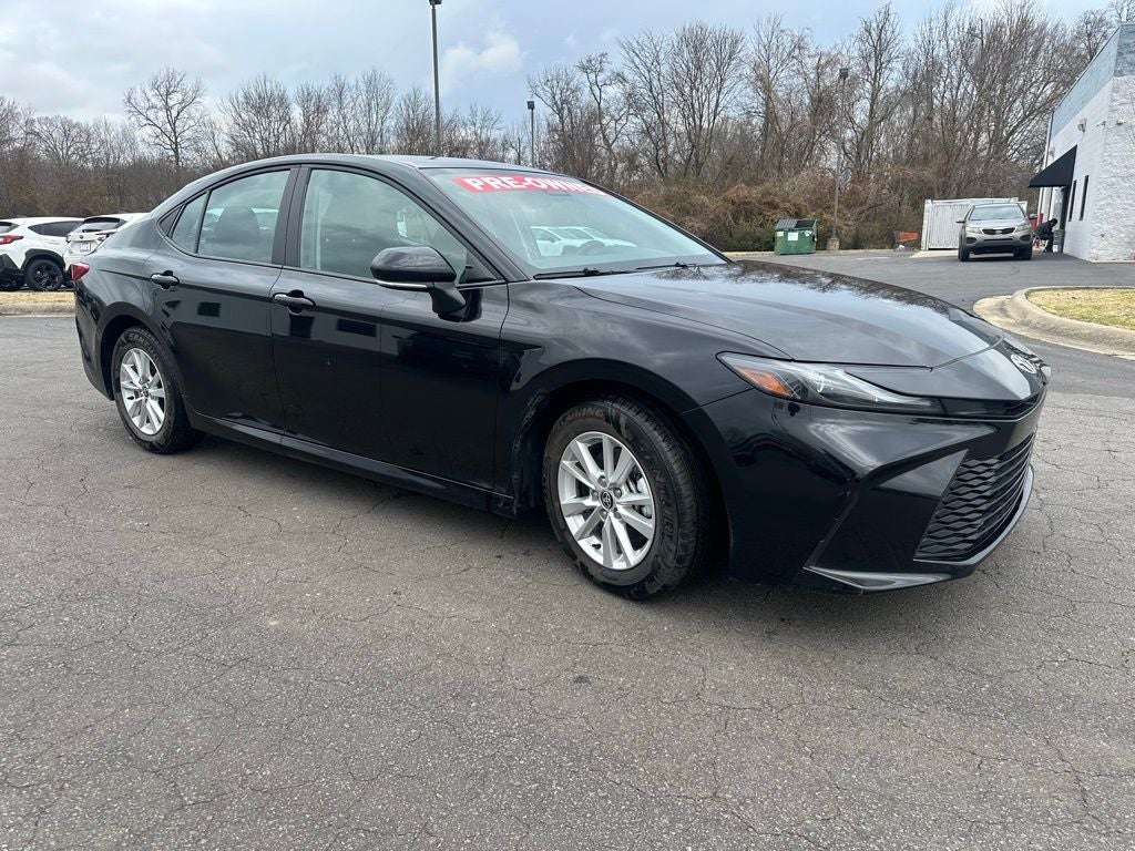 2025 Toyota Camry LE 1- Owner / Apple CarPlay/Android Auto