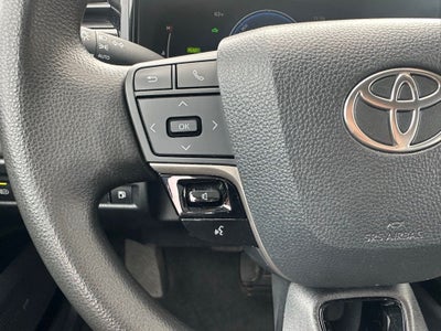 2025 Toyota Camry LE 1- Owner / Apple CarPlay/Android Auto