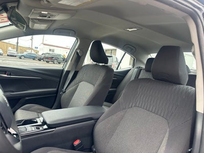 2025 Toyota Camry LE 1- Owner / Apple CarPlay/Android Auto