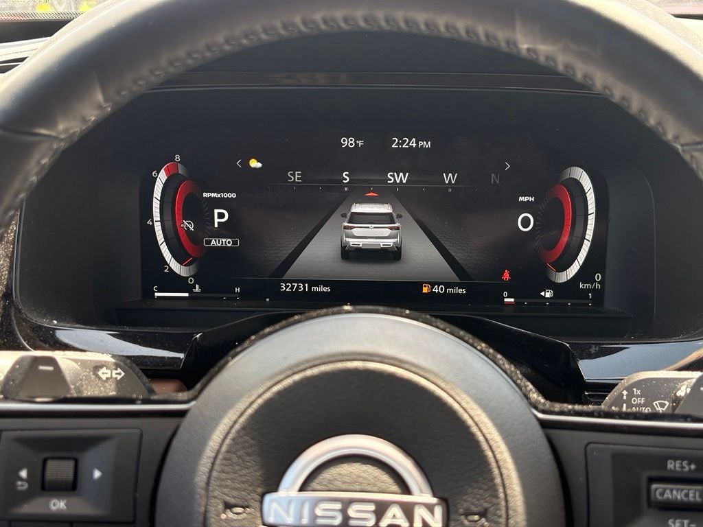2025 Nissan Pathfinder Platinum