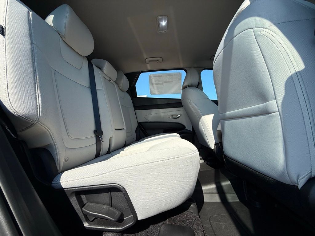 2025 Hyundai Tucson SE