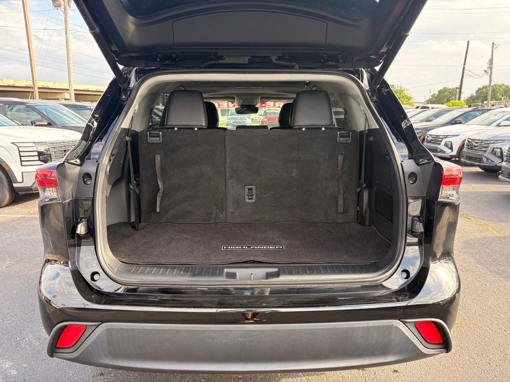 2023 Toyota Highlander Hybrid XLE