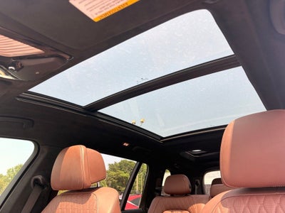 2024 BMW X7 M60i