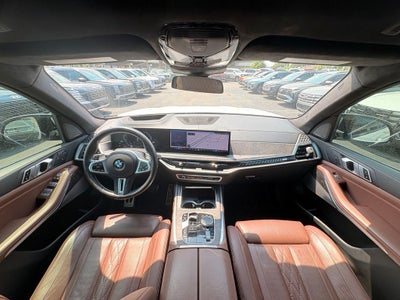 2024 BMW X7 M60i
