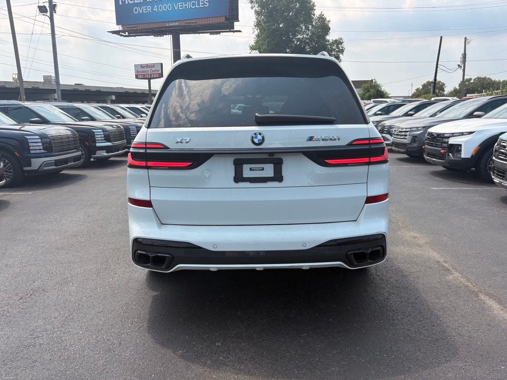 2024 BMW X7 M60i
