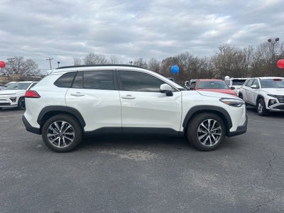 2023 Toyota Corolla Cross XLE