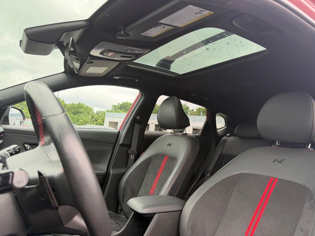 2024 Hyundai Kona N Line Low Mileage / One Owner / Clean Carfax / Navigatio