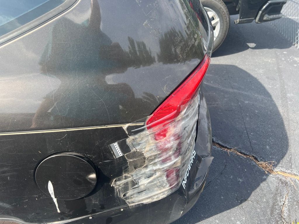 2009 Kia Rondo LX
