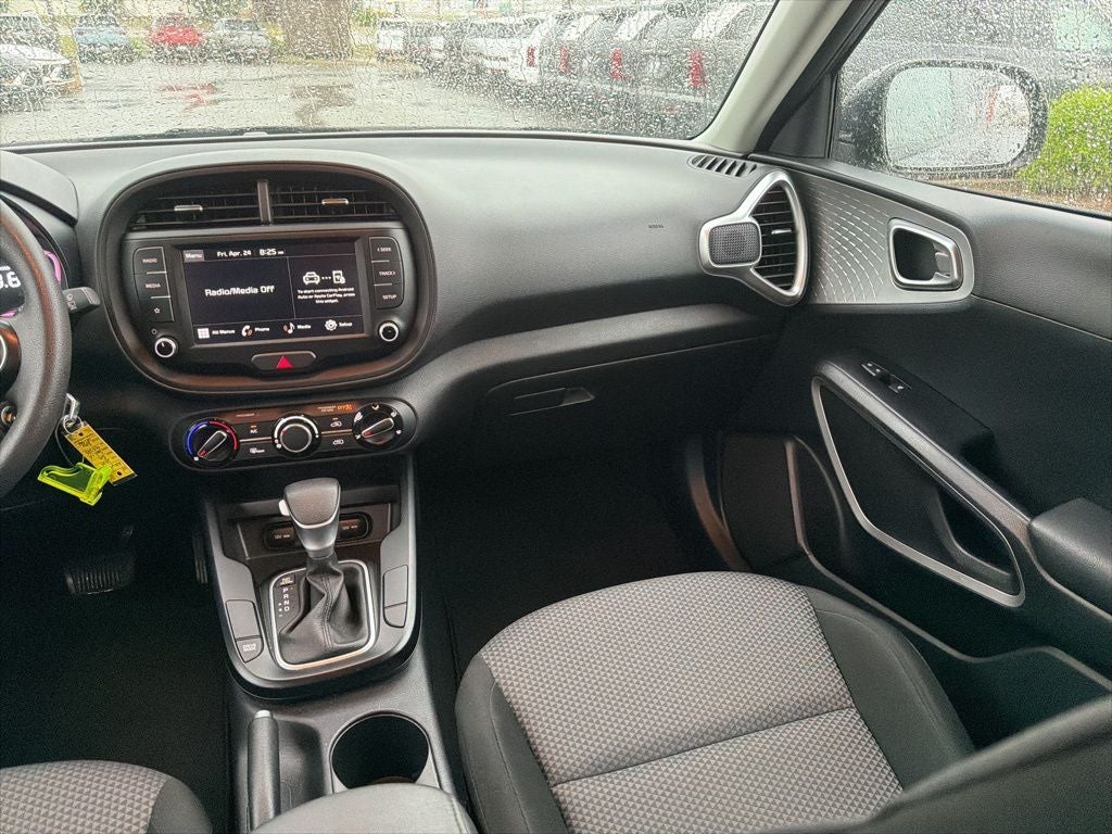 2024 Kia Soul LX