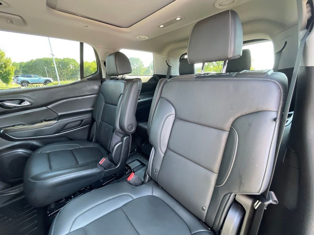 2021 GMC Acadia SLT