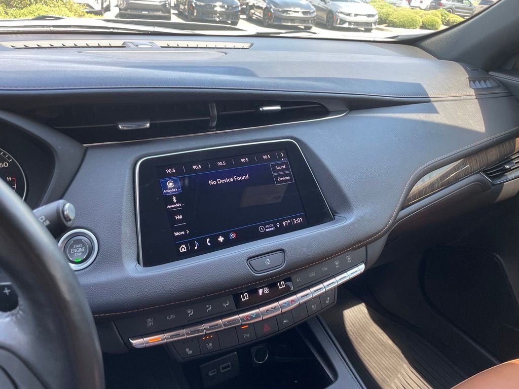 2023 Cadillac XT4 Premium Luxury