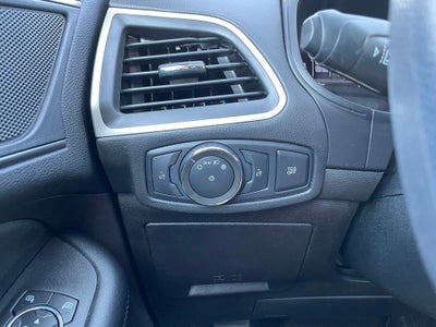 2022 Ford Edge SE